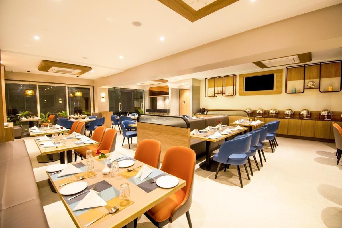 Meritas Aura Resort Лонавала Экстерьер фото